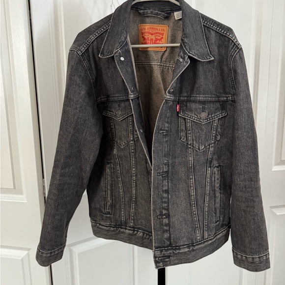 Levi's Men's Charcoal Denim Jacket size M - Picture 4 of 4